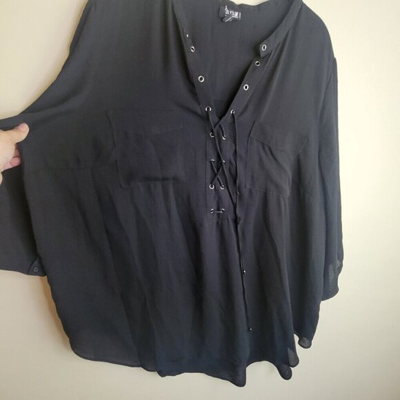 a.n.a A New Approach black romantic long sleeve, lace up blouse plus size 3x - Picture 3 of 11